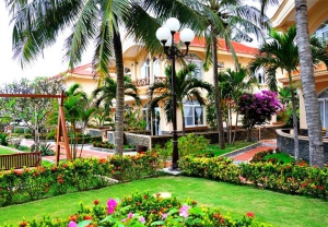 Swiss Village Resort & Spa 4*