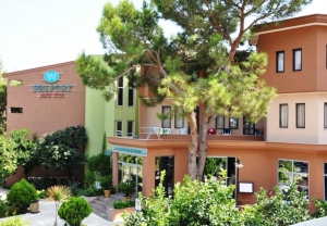Belport Beach 4*