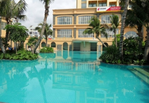Shengyi Holiday Villa Hotel & Suites 4*