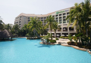 Holiday Inn Sanya Bay 5*