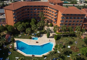 Club Turtas Beach Hotel 4*
