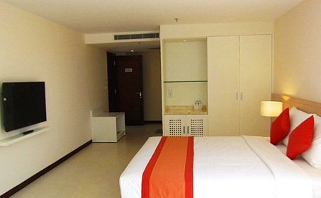 Nhi Phi Hotel 3*