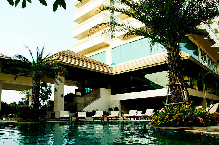 Sea Breeze Jomtien Resort 3*