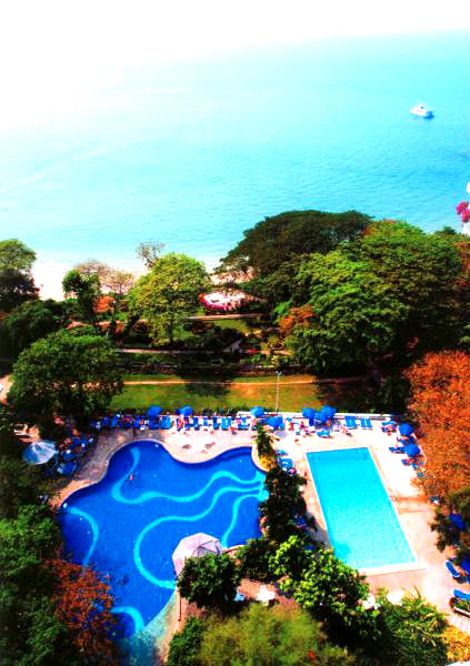 Cosy Beach Hotel 4*