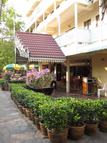 Sawasdee Seaview 3*