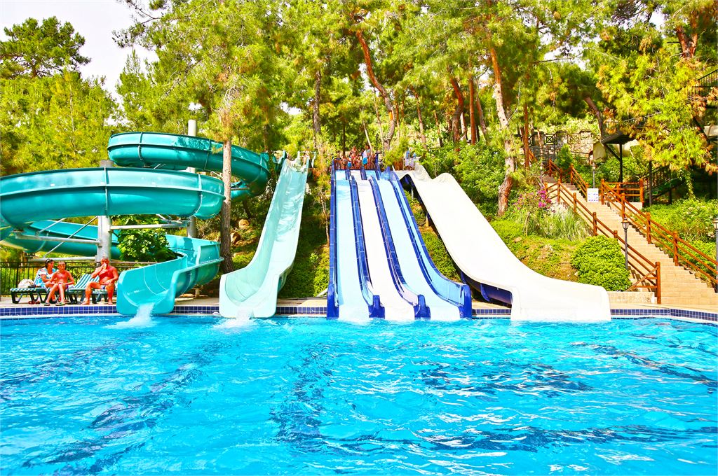 Utopia World Hotel 5*