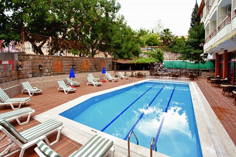 Diamore Hotel 3*