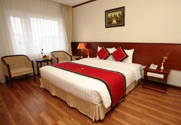 Sunny Hotel 3*