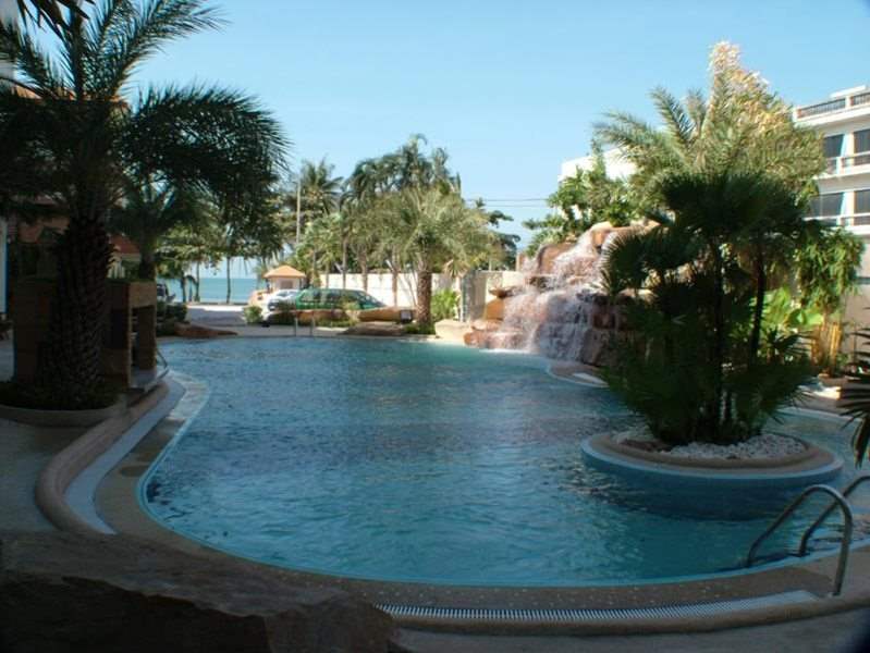 Dragon Beach Resort 3*+