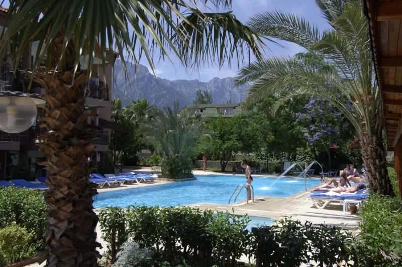 Rose Hotel 3*