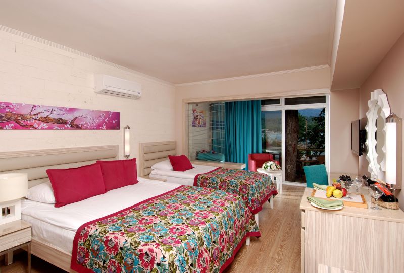 Club Phaselis 5*