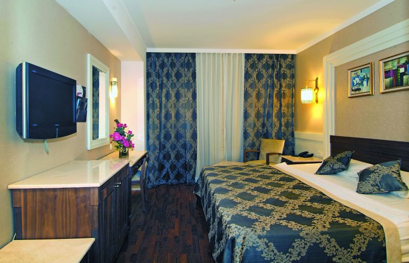 Alba Queen Hotel 5*