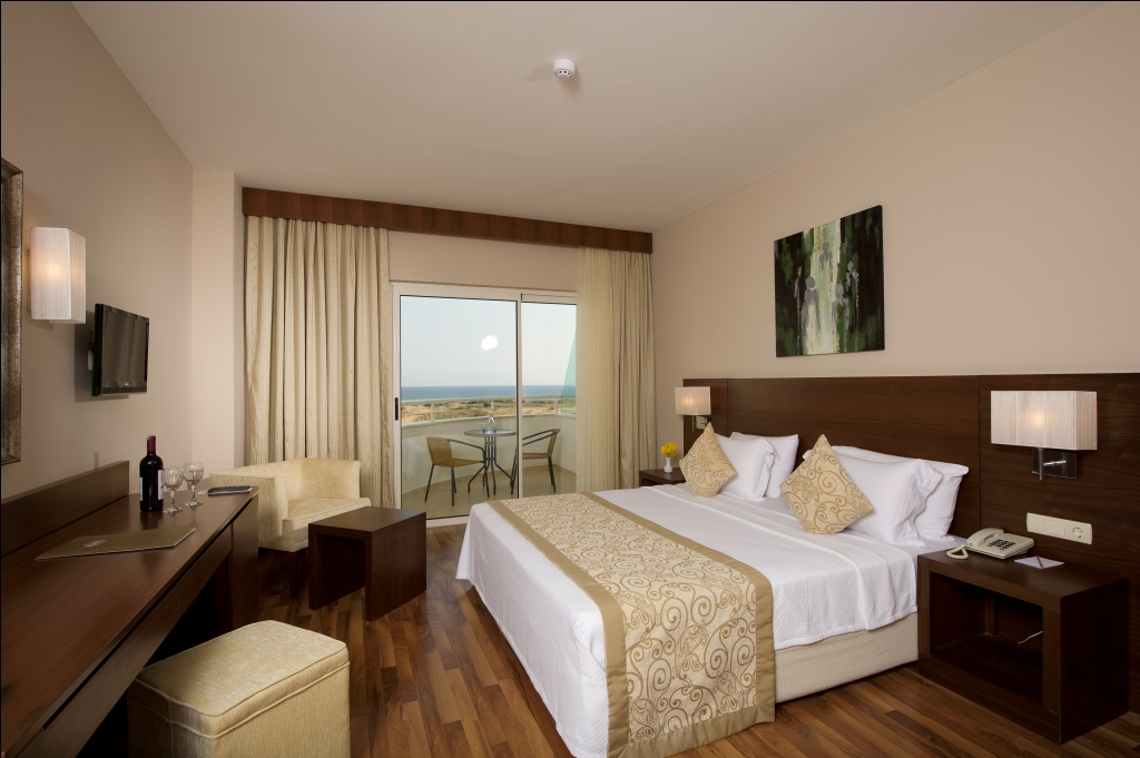 Roma Beach Resort & Spa 5*