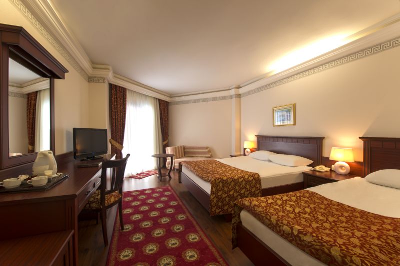 Delphin De Luxe Resort 5*