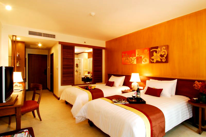 Cosy Beach Hotel 4*