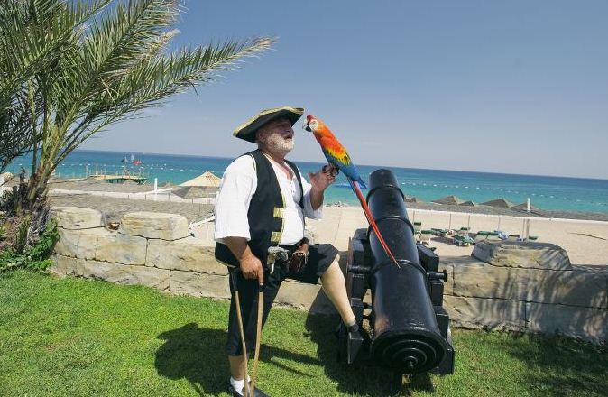 Pirates Beach Club