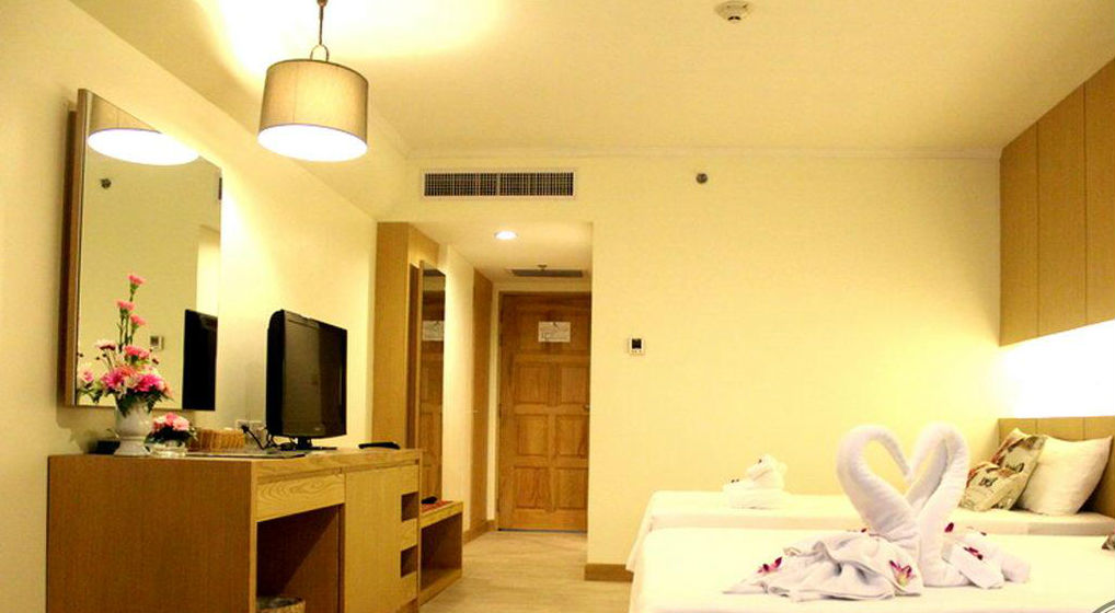 Jomtien Palm Beach 4*