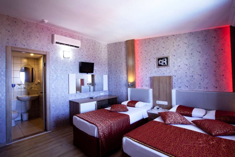 Belport Beach 4*