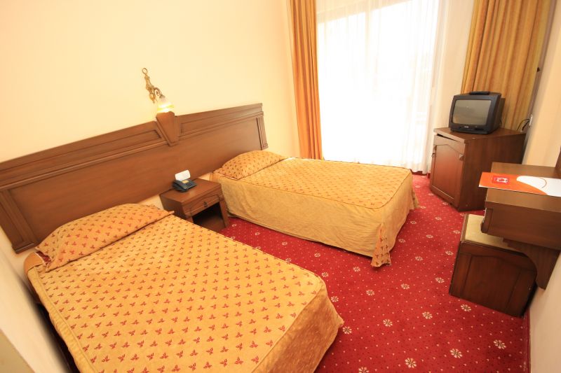 Hera Beach Hotel 3*