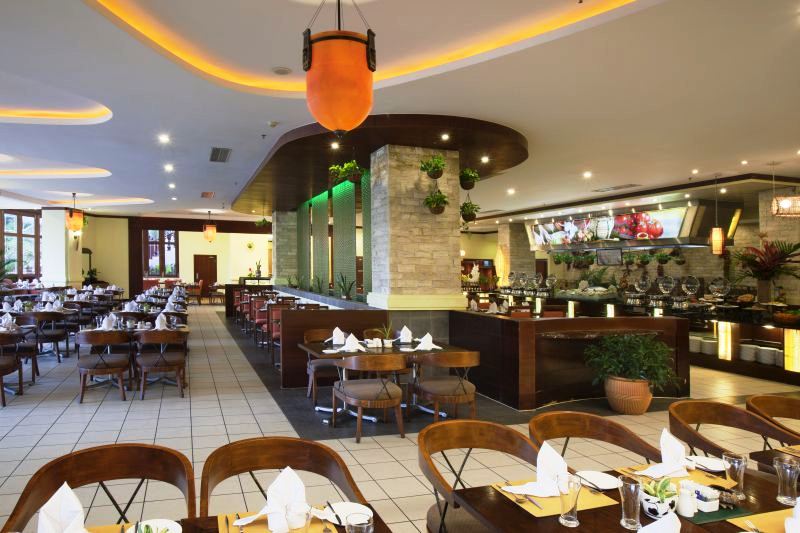 Holiday Inn Sanya Bay 5*